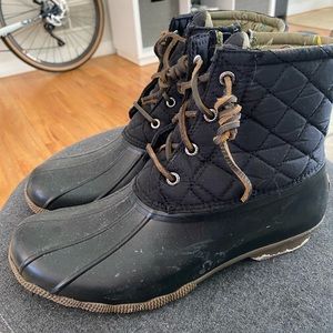EUC Sperry Top-Sider Duck Boots Black Quilted Side Zipper